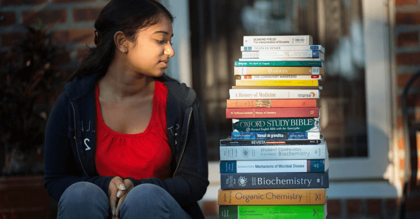 How to Save Money on College Textbooks